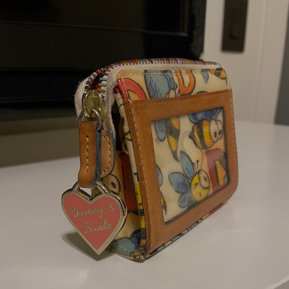 Dooney & Bourke wallet